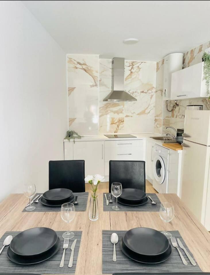 Ohana Home 1 Malaga Ngoại thất bức ảnh