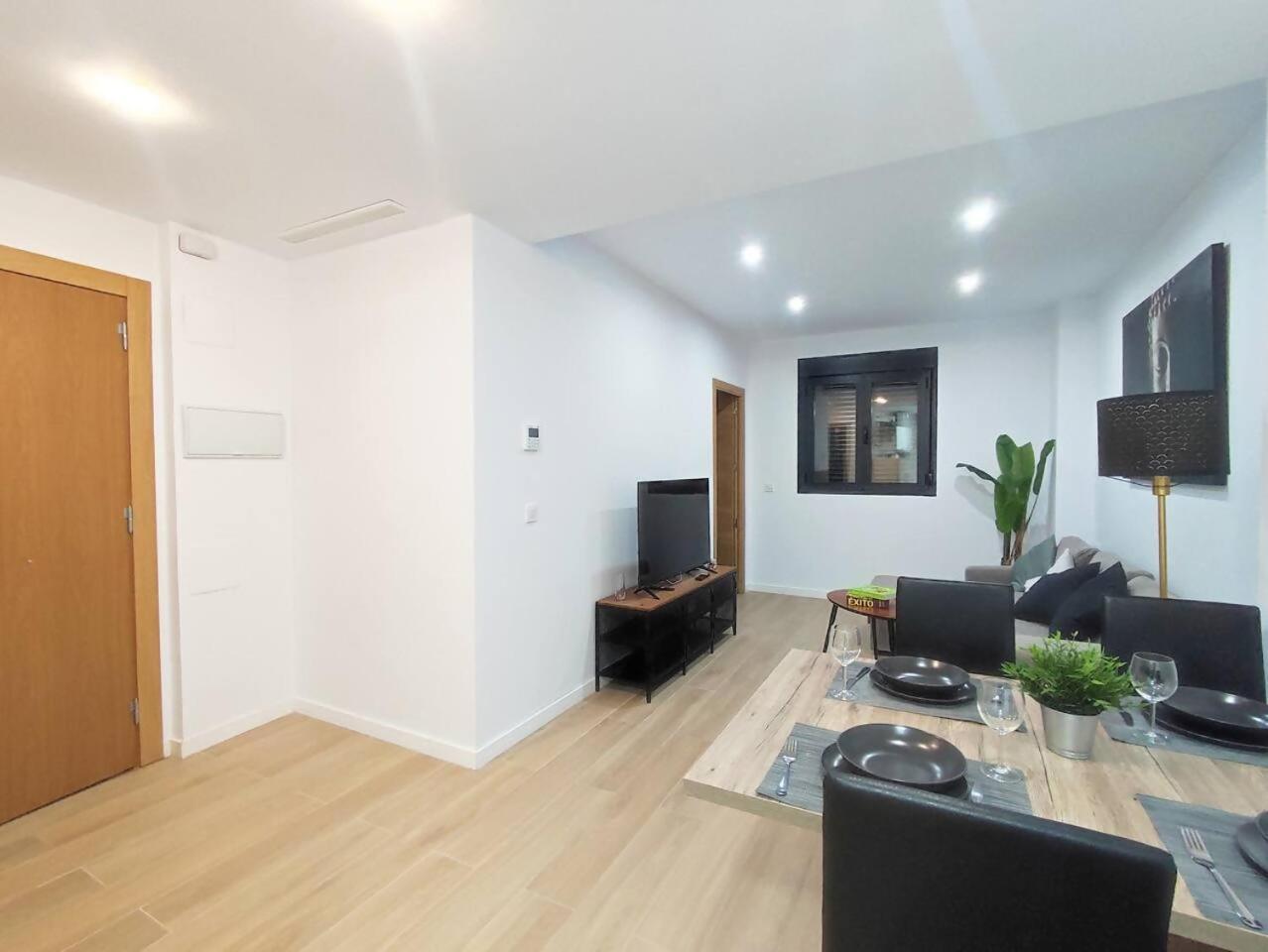 Ohana Home 1 Malaga Ngoại thất bức ảnh